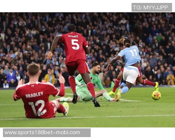 曼联在德勤收入榜首次跌至第八位被利物浦阿森纳超越引发关注